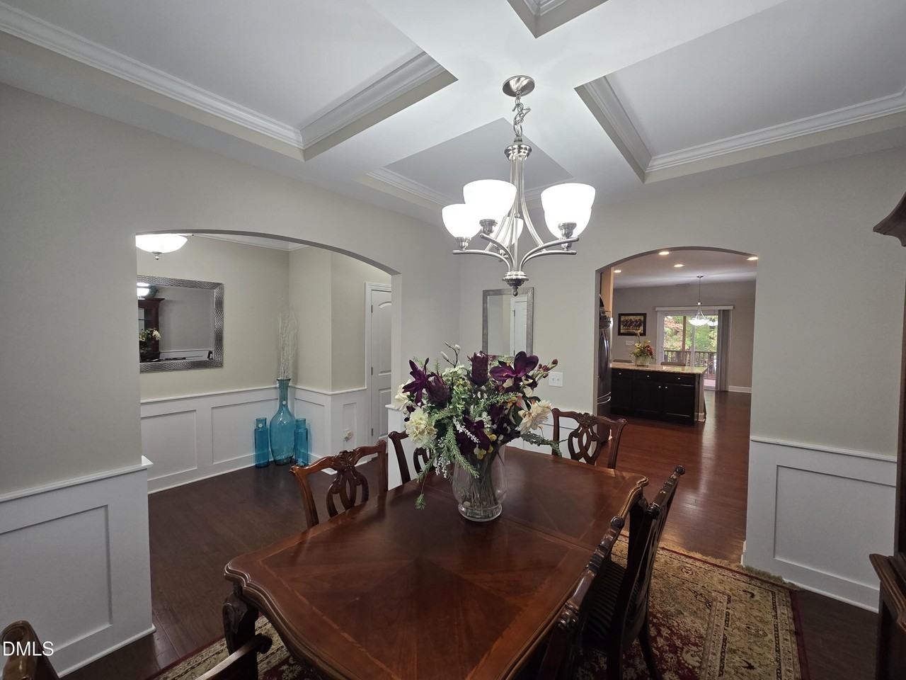 1613 Waddell Court - Photo 4 of 34