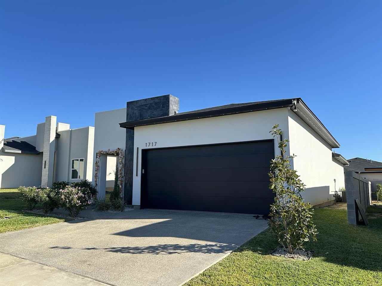 1717 Cordova Drive - Photo 2 of 37