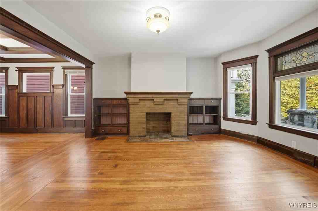 830 Potomac Avenue - Photo 7 of 36