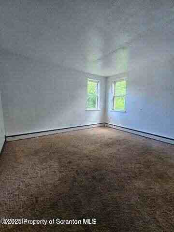 240 E Grove St - Photo 5 of 8