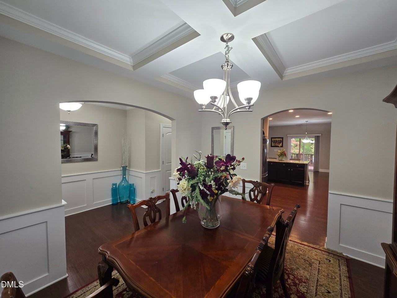 1613 Waddell Court - Photo 4 of 34