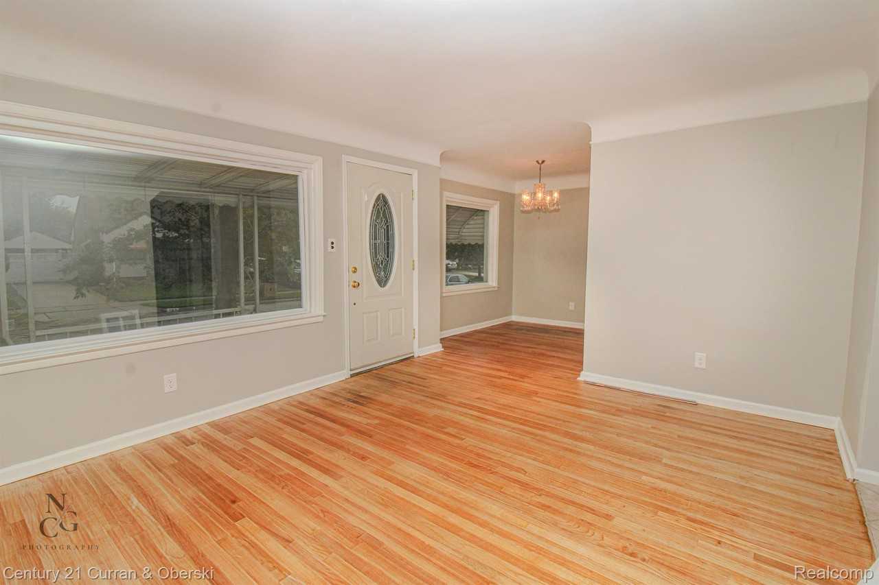 771 Farnham Ave - Photo 2 of 12