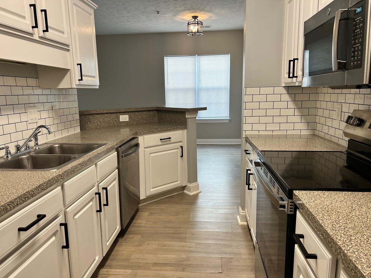 110 Fountain Pointe Lane #104 - Photo 3 of 8