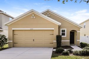 featured image of 10529 Whispering Hammock Dr