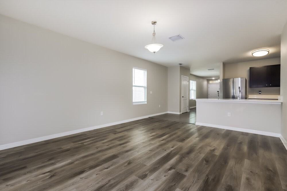 10529 Whispering Hammock Dr - Photo 7 of 19