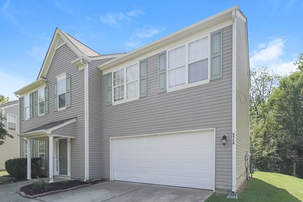 9216 Aloysia Ln - Photo 4 of 20