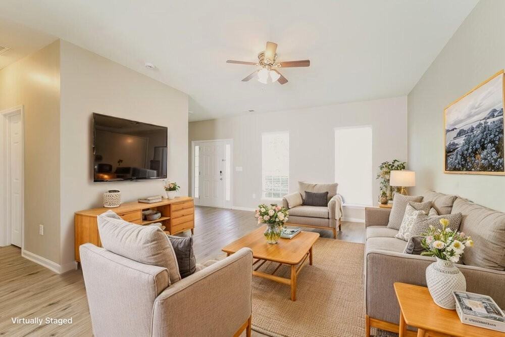 9216 Aloysia Ln - Photo 5 of 20