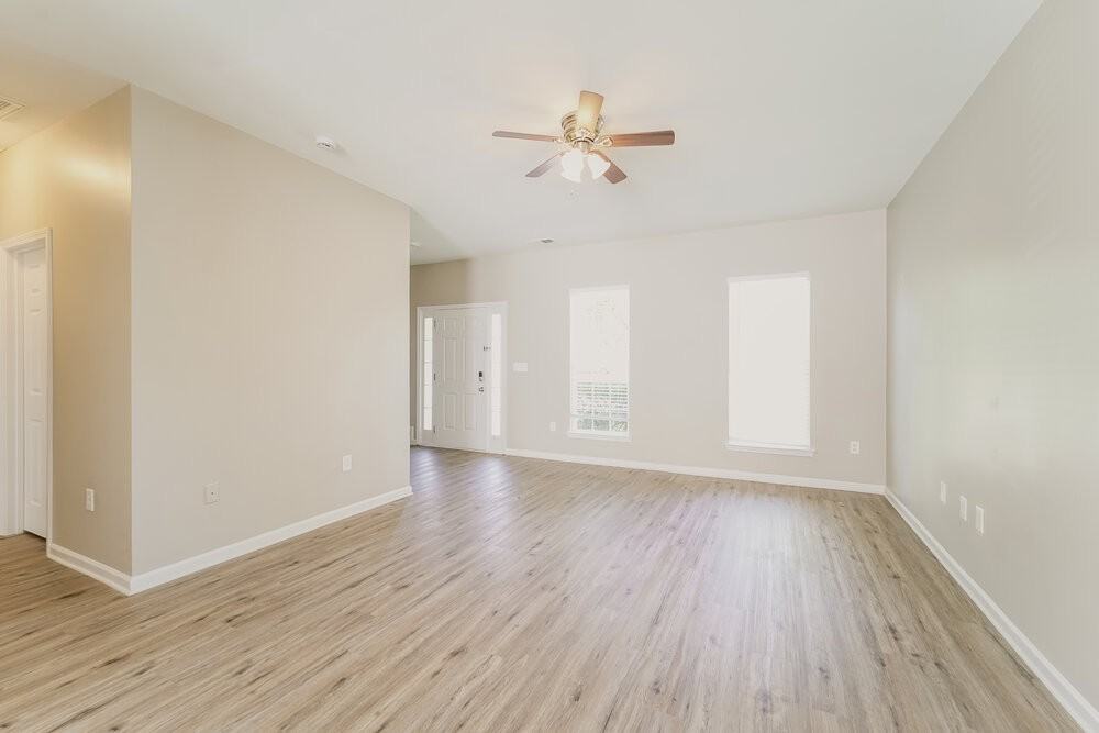 9216 Aloysia Ln - Photo 6 of 20