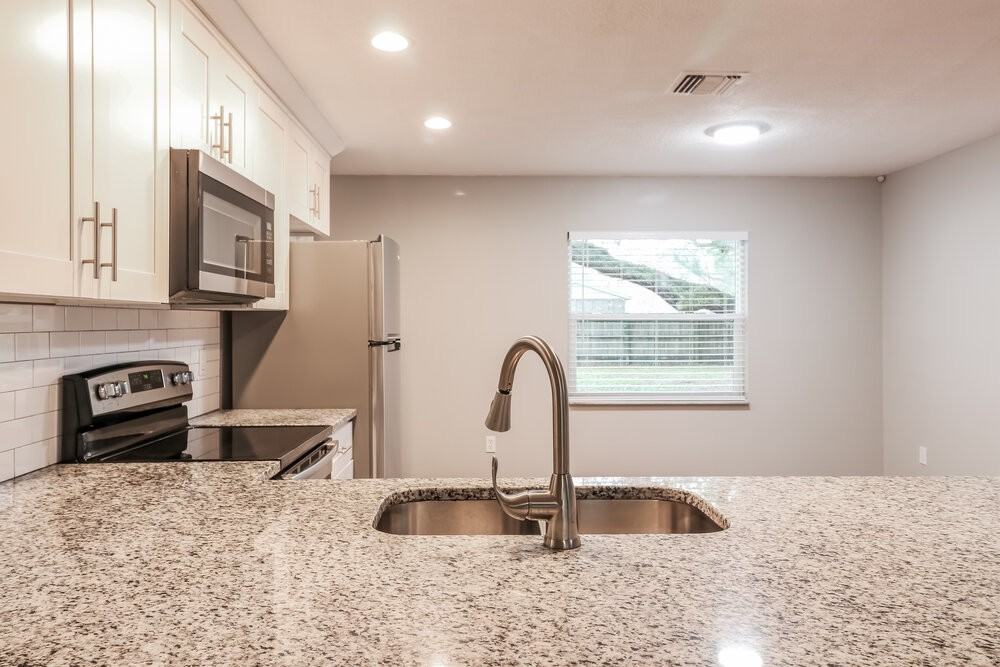 3014 N Pineway Dr - Photo 5 of 16