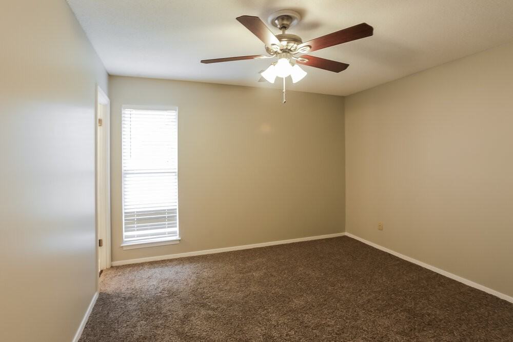 6500 Cornwall Rd - Photo 7 of 15