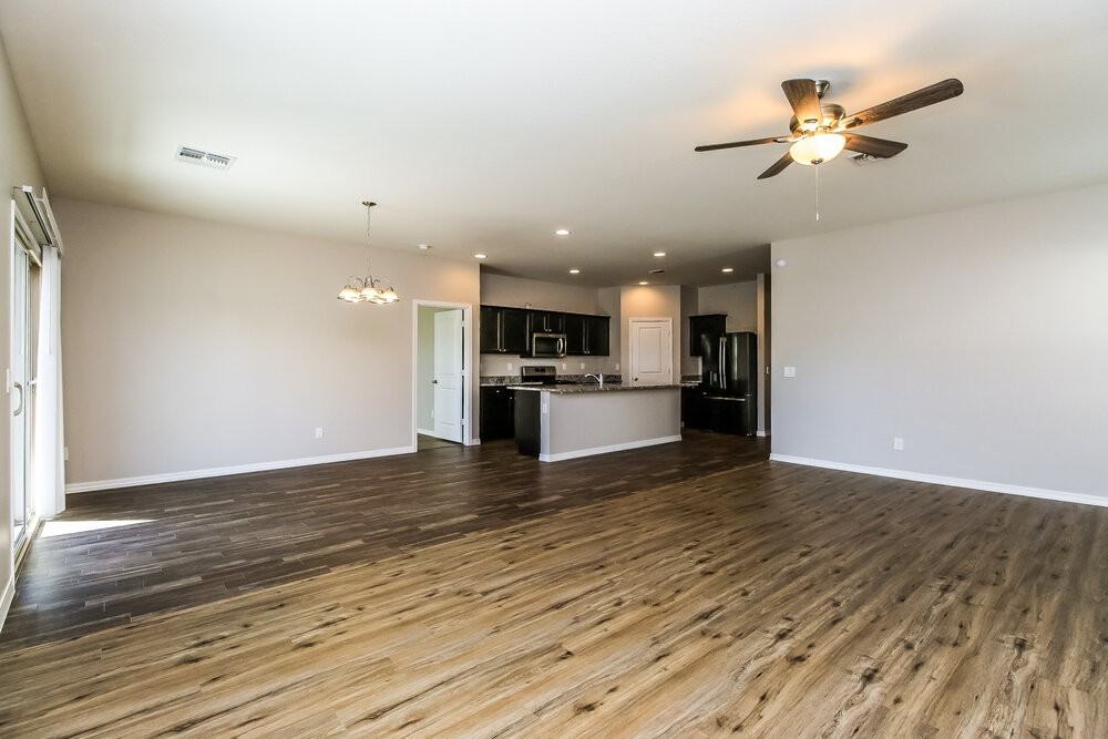 4611 W Foldwing Dr - Photo 4 of 19