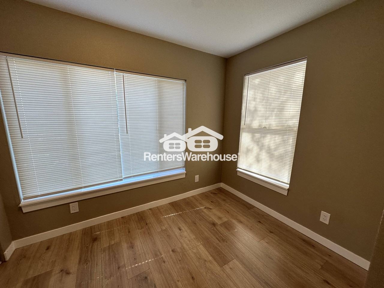 616 South G Street - Photo 5 of 7