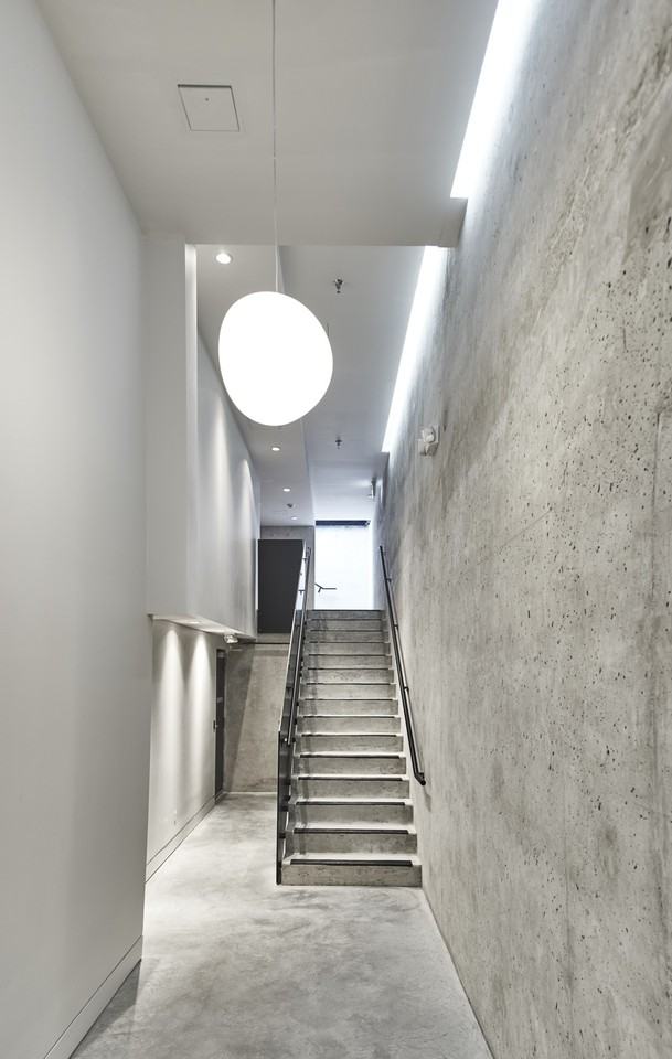 1647 East Pender Street #302 - Photo 2 of 9