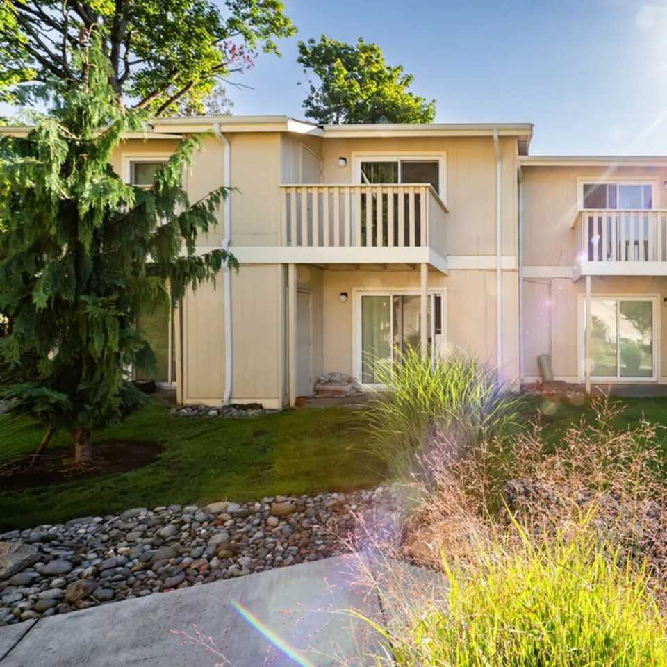 Homestead Apartments - Photo 4 of 6