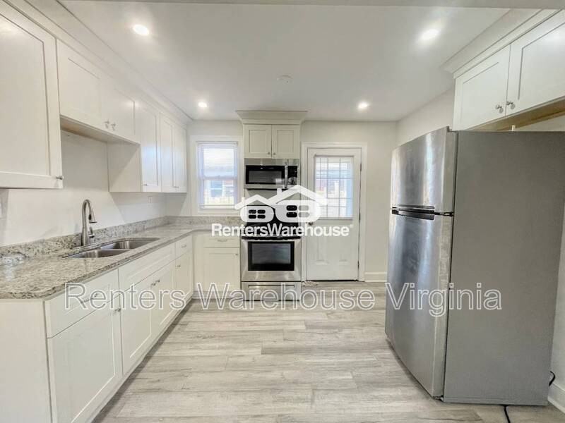 1375 West Ocean View Avenue #3 - Photo 7 of 18