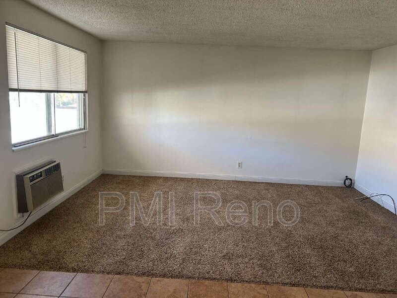 370 La Rue Ave - Photo 4 of 10