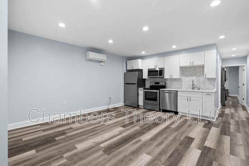 1641 4th St Nw #2 - Photo 7 of 29