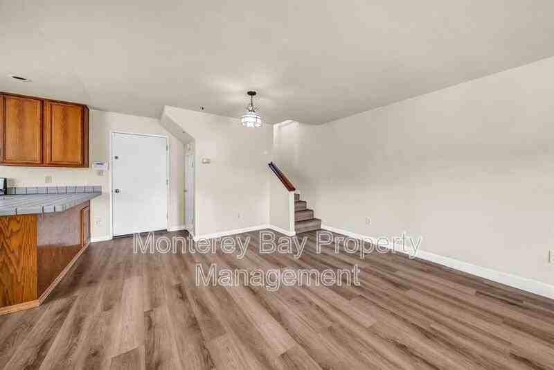 415 Palo Verde Ave - Photo 3 of 40