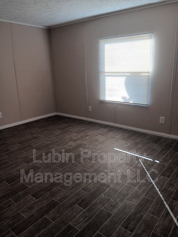 13 Hailey Cv - Photo 3 of 4