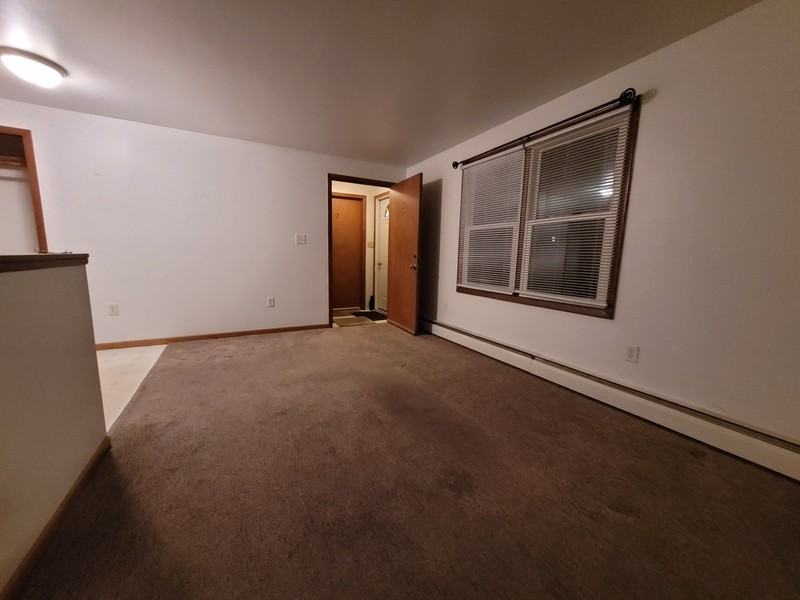 829 Voelker St - Photo 2 of 5