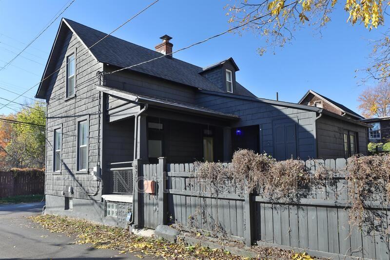 476 Zimpfer St - Photo 3 of 38