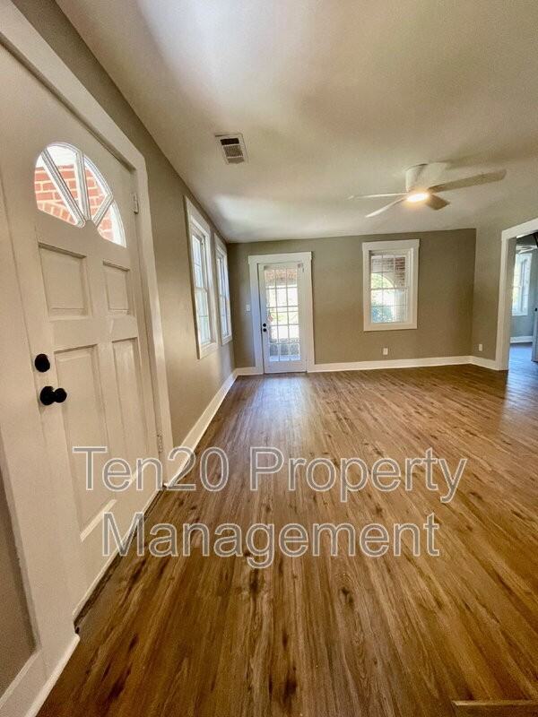1720 19th Ave - Photo 6 of 24