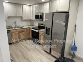 1710 1/2 Walsh Ct - Photo 1 of 1