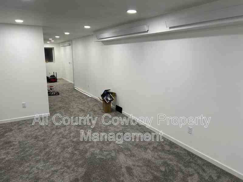 1710 Walsh Court - Photo 2 of 8