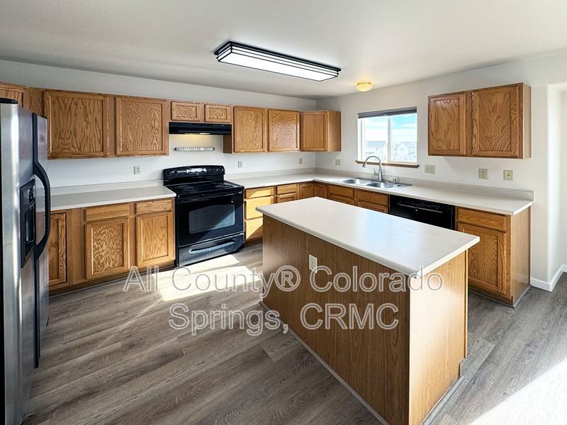 3709 Kudo Way - Photo 7 of 37