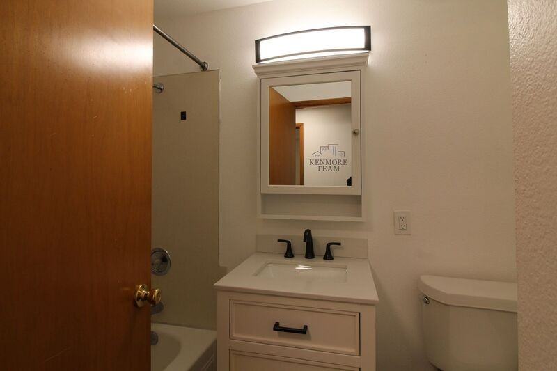 1707 W 7th Pl #A - Photo 7 of 8