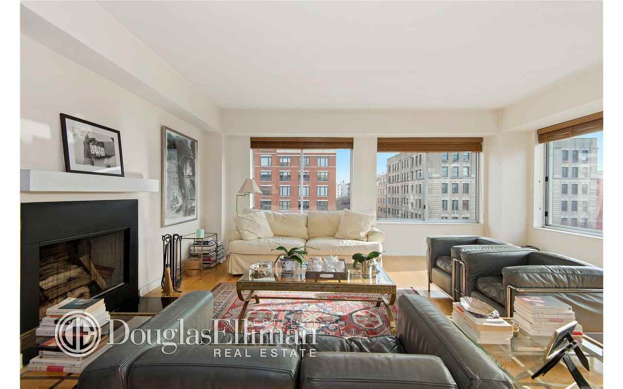 381 Lenox Ave #5B - Photo 2 of 7