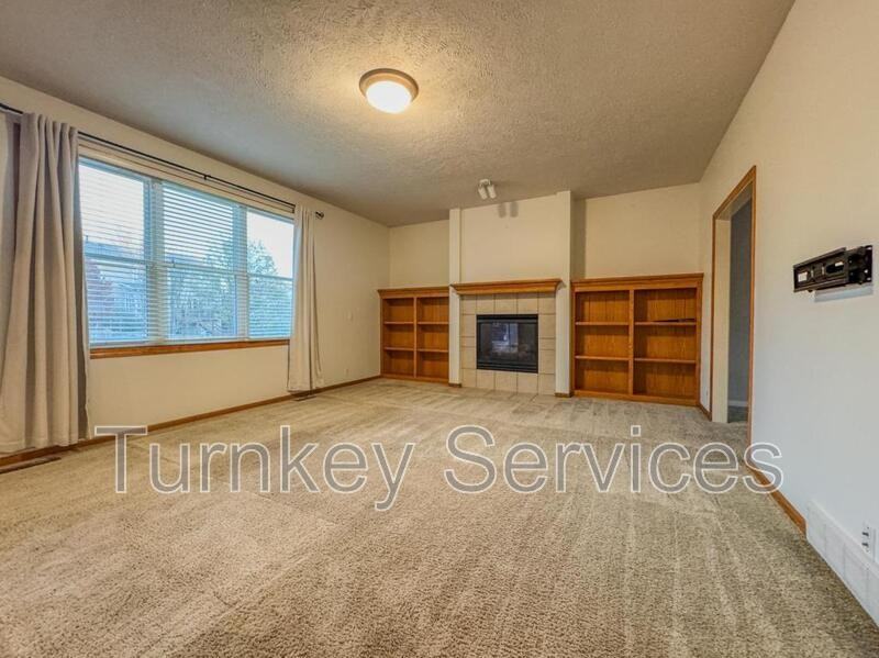 15222 Curtis Ave - Photo 3 of 38