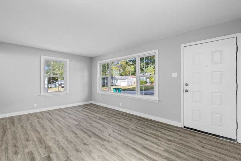 1122 Roxton Drive - Photo 2 of 38