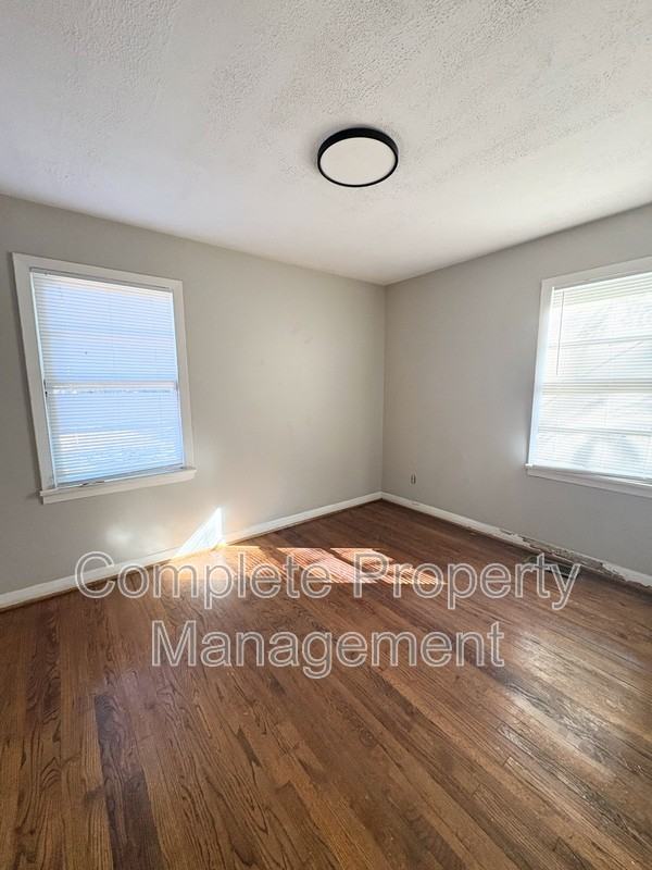 1373 5th Pl Nw - Photo 6 of 10