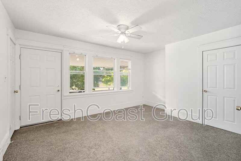 1714 Castle Avenue #2 - Photo 4 of 11