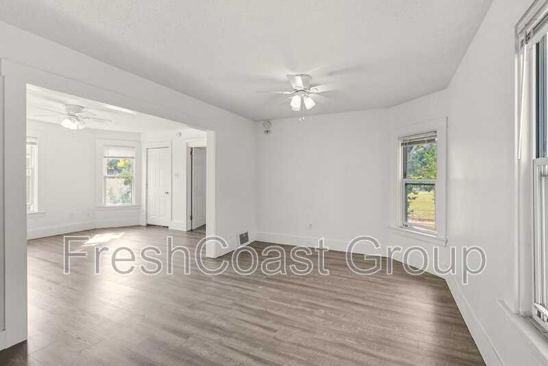 1714 Castle Avenue #2 - Photo 7 of 11