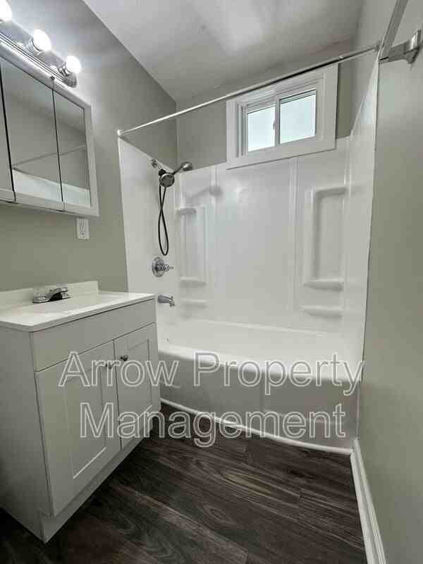 1429 E St #1429 - Photo 7 of 11