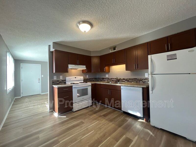 515 S 2nd St #4 - Photo 5 of 15