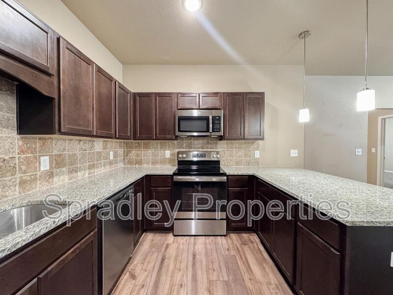 1245 Jasmine Dr Unit B - Photo 6 of 17