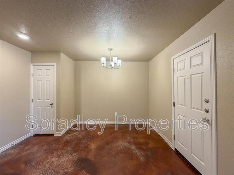 1646 Sabine Rd - Photo 5 of 14