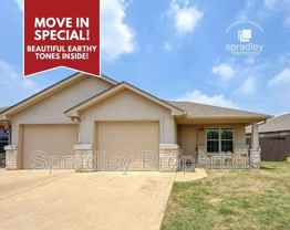 716B E Ridge Blvd - Photo 1 of 1