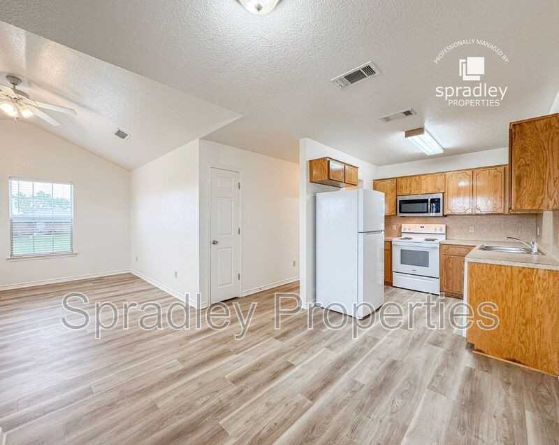 115 Lacey Lou - Photo 2 of 16