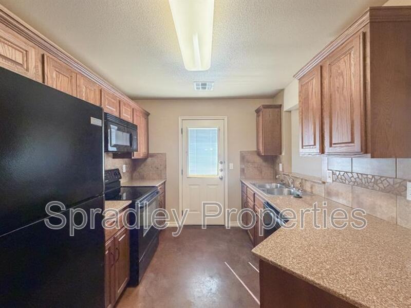 4818B Deep Dr - Photo 5 of 20