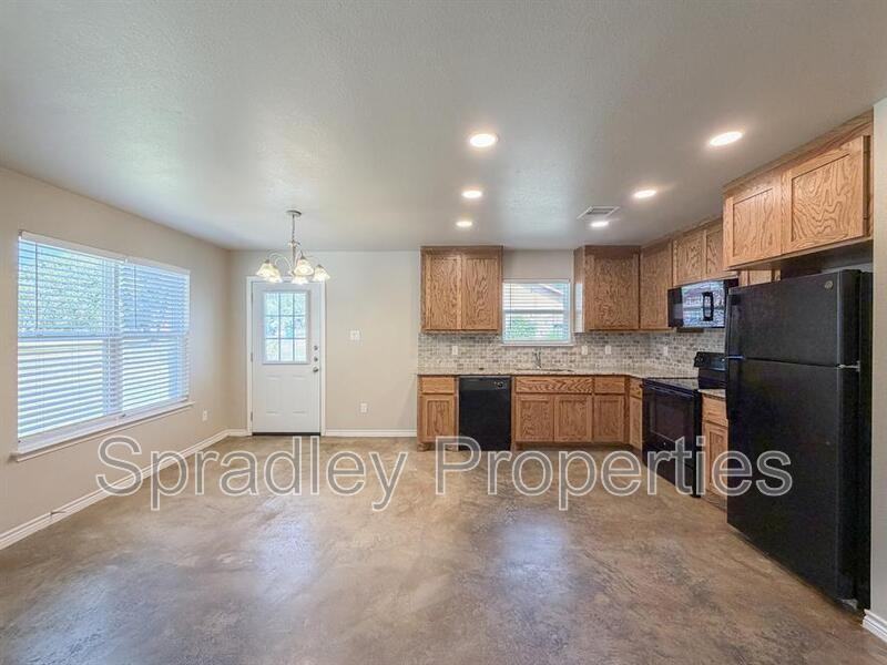 502 N 3rd St Unit A - Photo 4 of 17