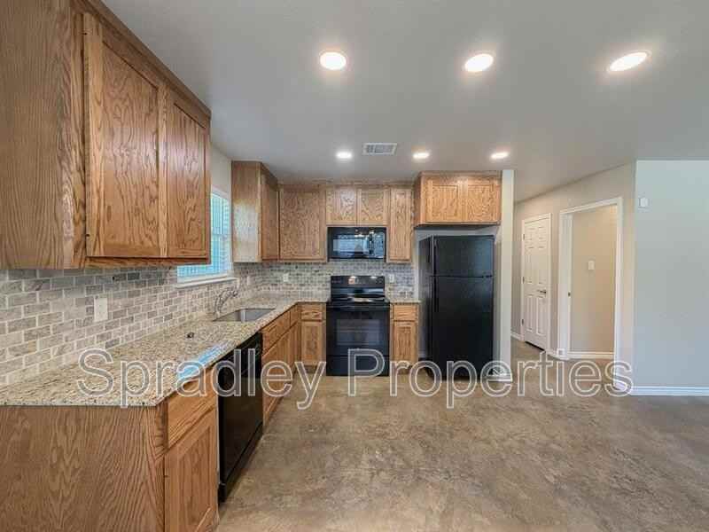 502 N 3rd St Unit A - Photo 7 of 17