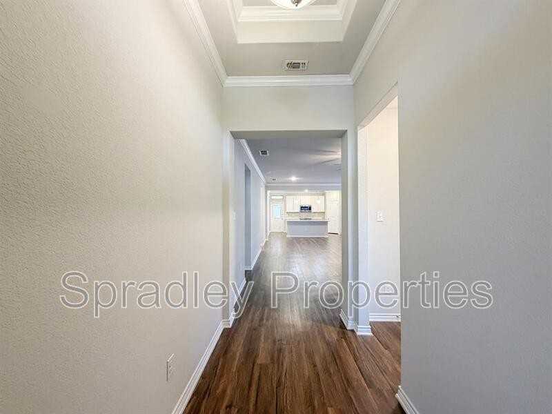 10209 Cap Rock Dr - Photo 2 of 26