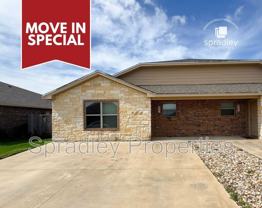 927 Laila Ln - Photo 1 of 1