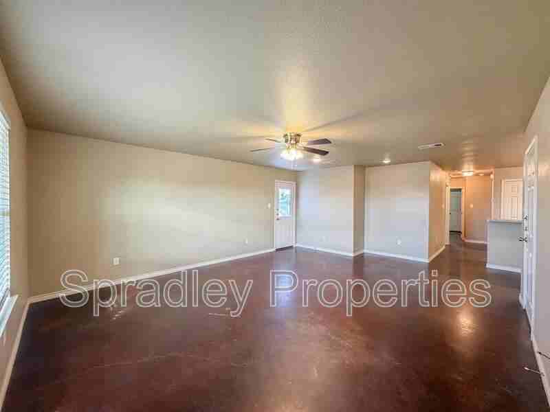 1514 Brady Way - Photo 2 of 18