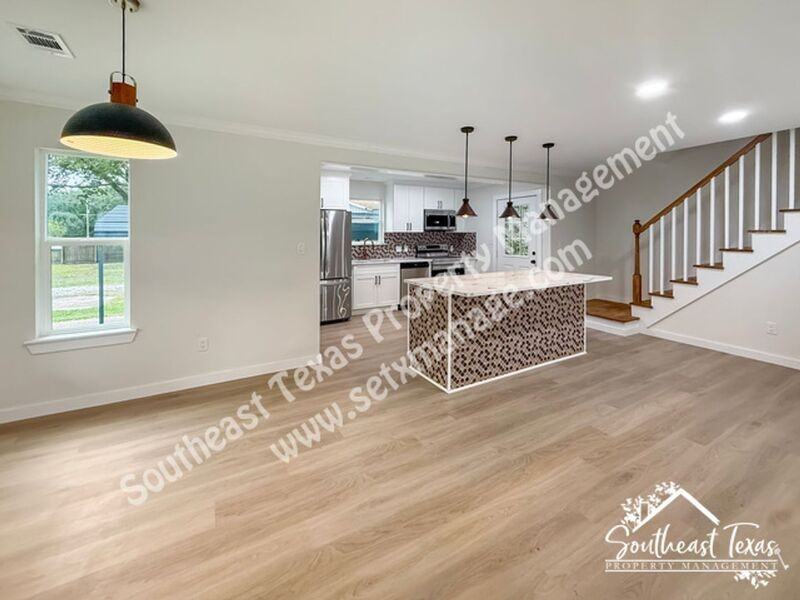 6371 Terrell St - Photo 4 of 18