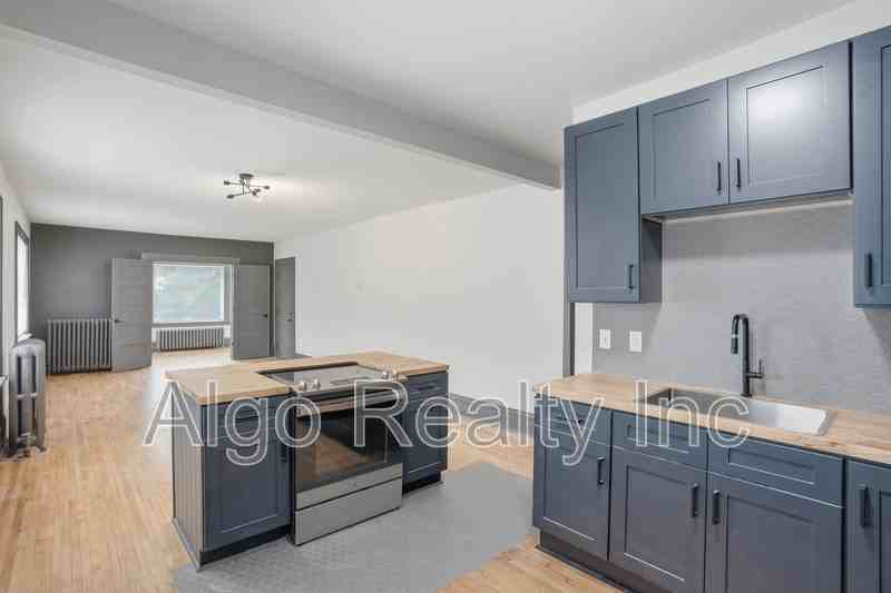 3433 Portland Ave - Photo 2 of 10
